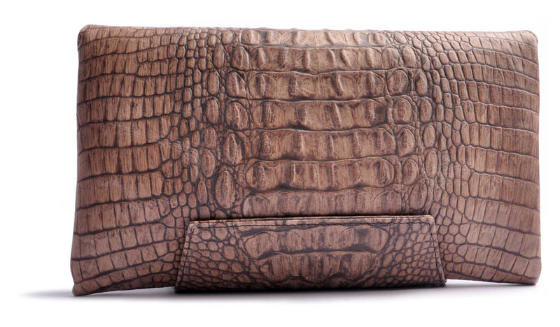 Envelope Clutch . Brown CLUTCH with magnetical closure . OSTWALD Leather Manufactory.