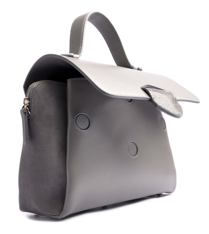 Shop Online . ARROW Tote . SHOULDERBAG . Grey Calf leather with Magnetic closure . Handcrafted by OSTWALD